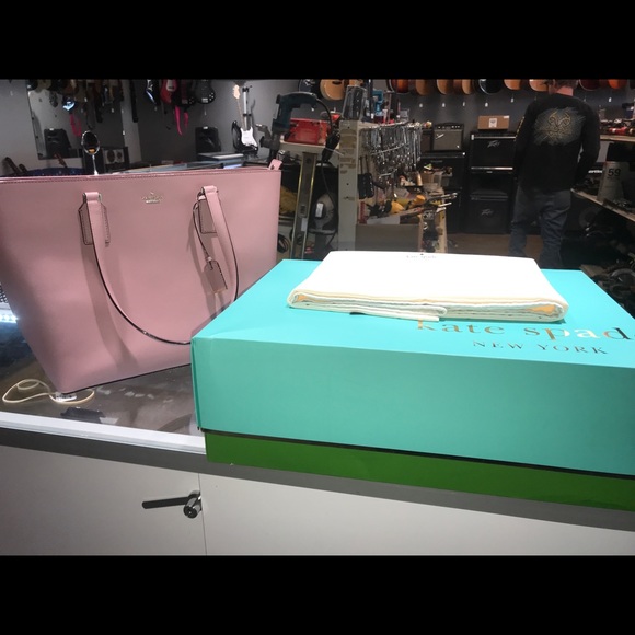Kate spade leather tote - Picture 1 of 1